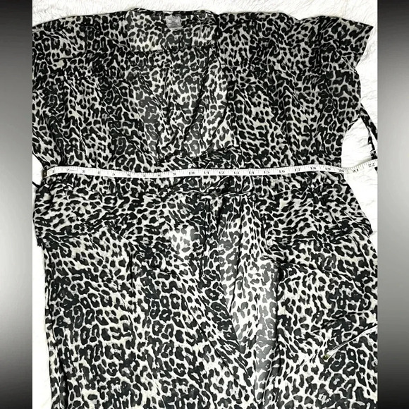 Time And Tru | Women's Cheetah Print Kimono - Picture 6 of 6